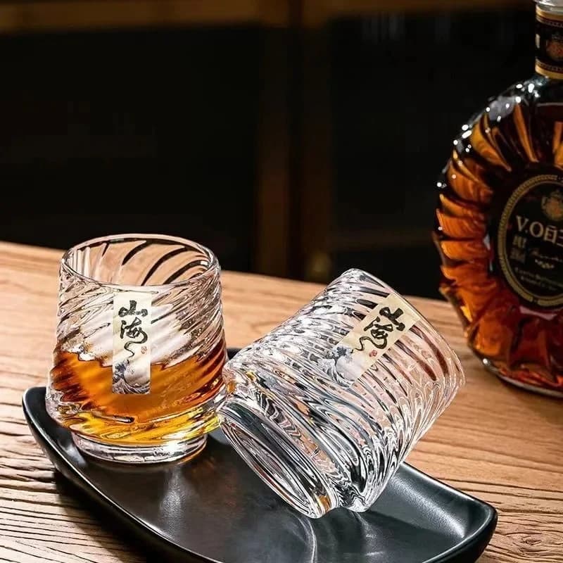 Set di tazze da whisky in vetro Shanhai Cup Bicchieri da vino stranieri per la casa Bicchieri da birra da bar KTV di alto valore di fascia alta