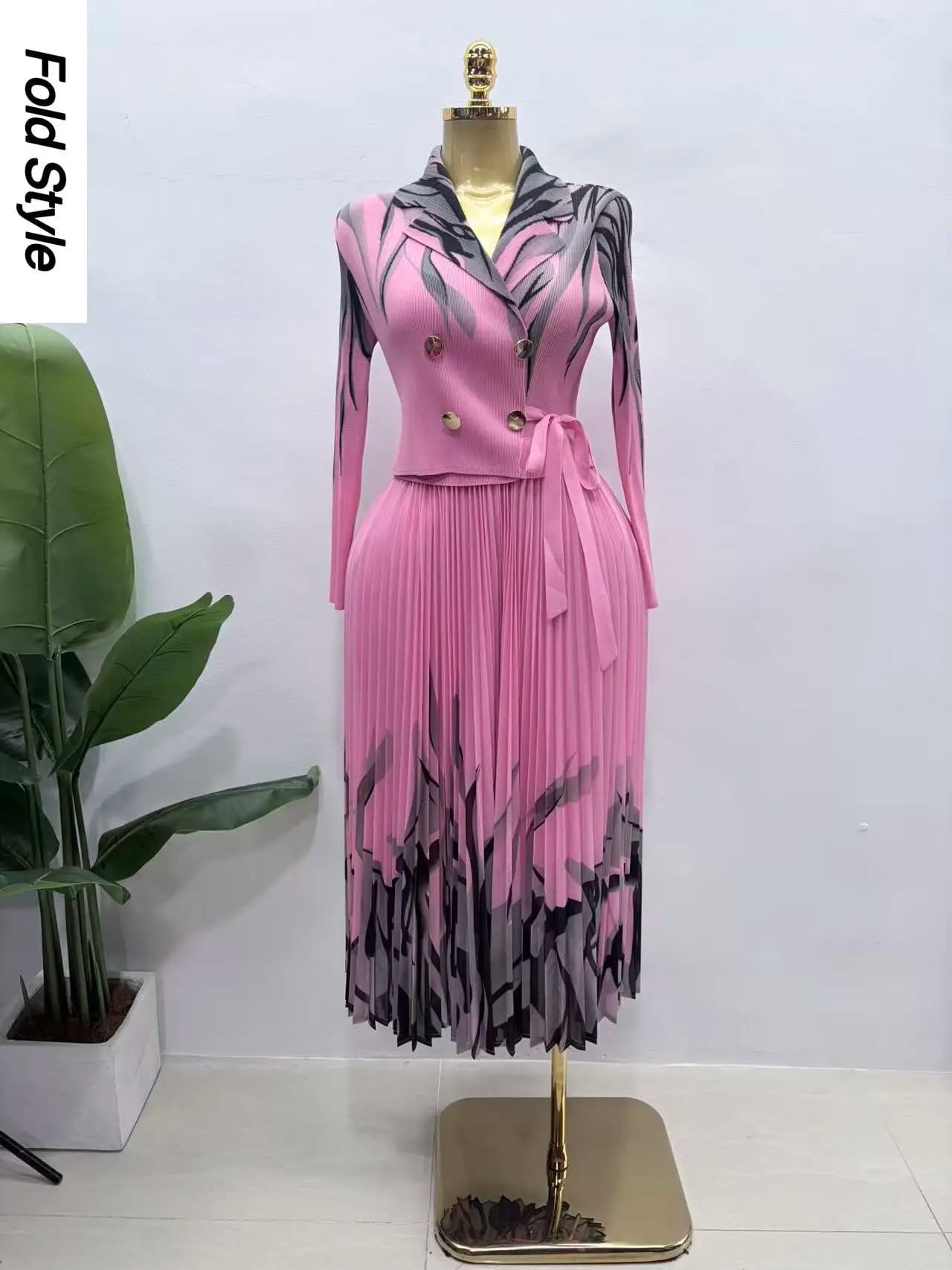 Abito plissettato Miyake 2026, vestito lungo a pendolo da viaggio, elegante e alla moda, nuovo abbigliamento femminile ampio e raffinato