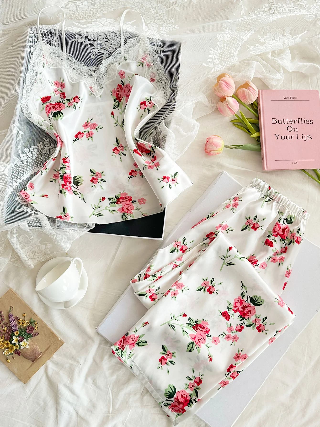 Women's Comfortable Printed Lace Splicing Casual Home Camisole Long Pants Pajama Set 2pcs
