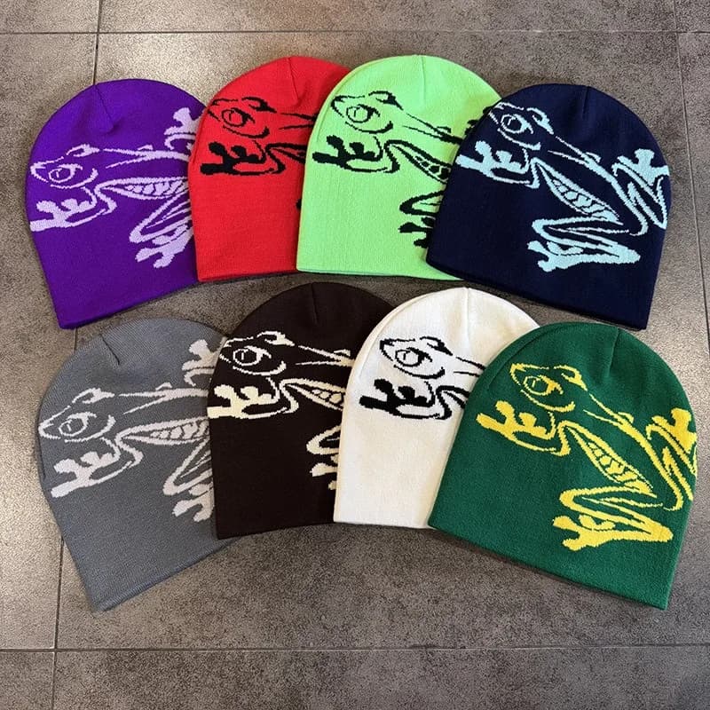 Beret with frog print woman man, cap with elastic knit skull for outdoor sports, casual streetwear, winter hat with unisex twist