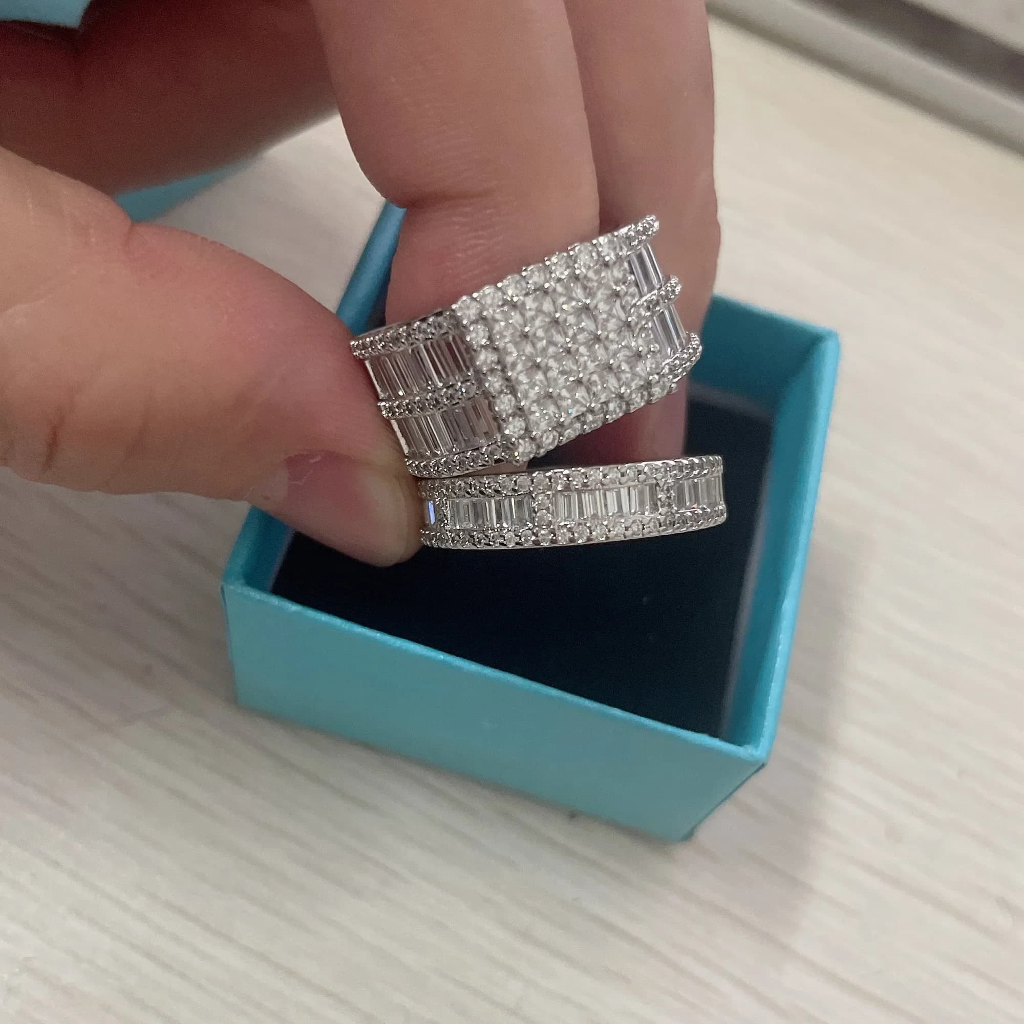 Set di Anelli di Lusso in Argento Sterling 925 con Diamanti Simulati Resistenti all'Acqua per Donne, Gioielli per Fidanzamento, Matrimonio e Anniversari