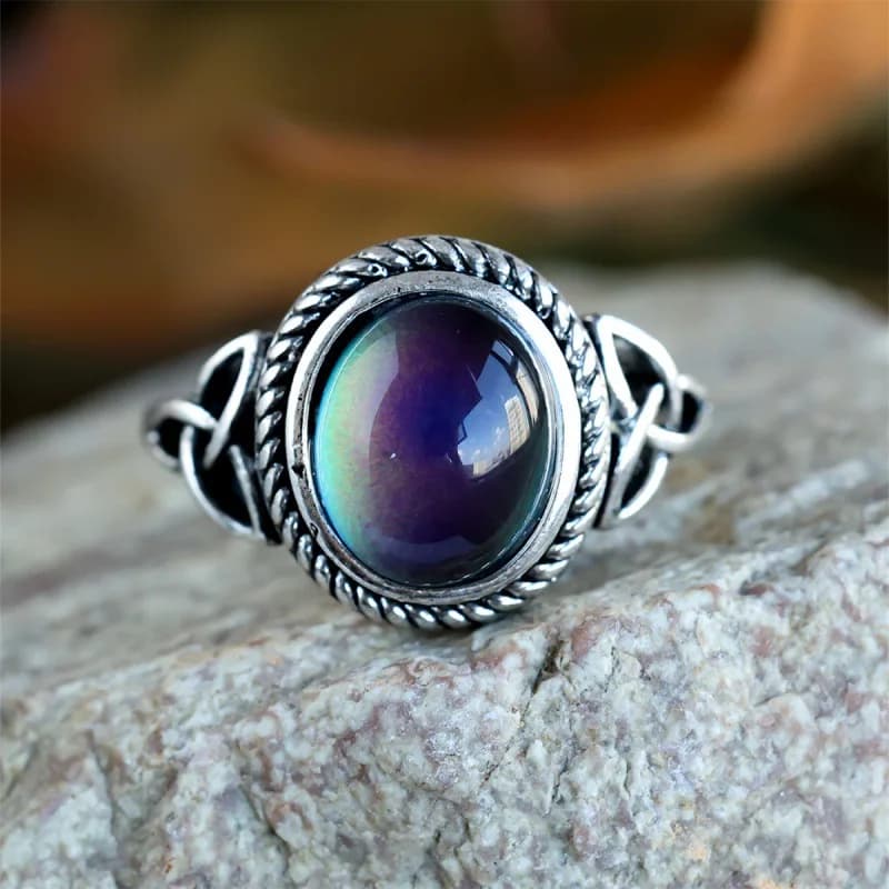 2026 New Antique Silver Blackened Egg Shaped Ring with Simple Personality, Niche Retro Fashion, Light Luxury Accessories