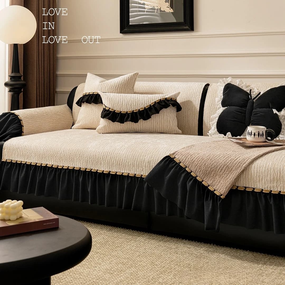 Covered in Velvet Jacquard Testurized with Volant, Anti-slip, for All Seasons, per Stay, Tinta Unita