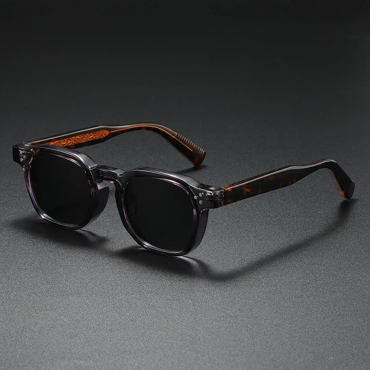 New polarized sunglasses unisex with metal core CP sunglasses square rivets woman guide glasses