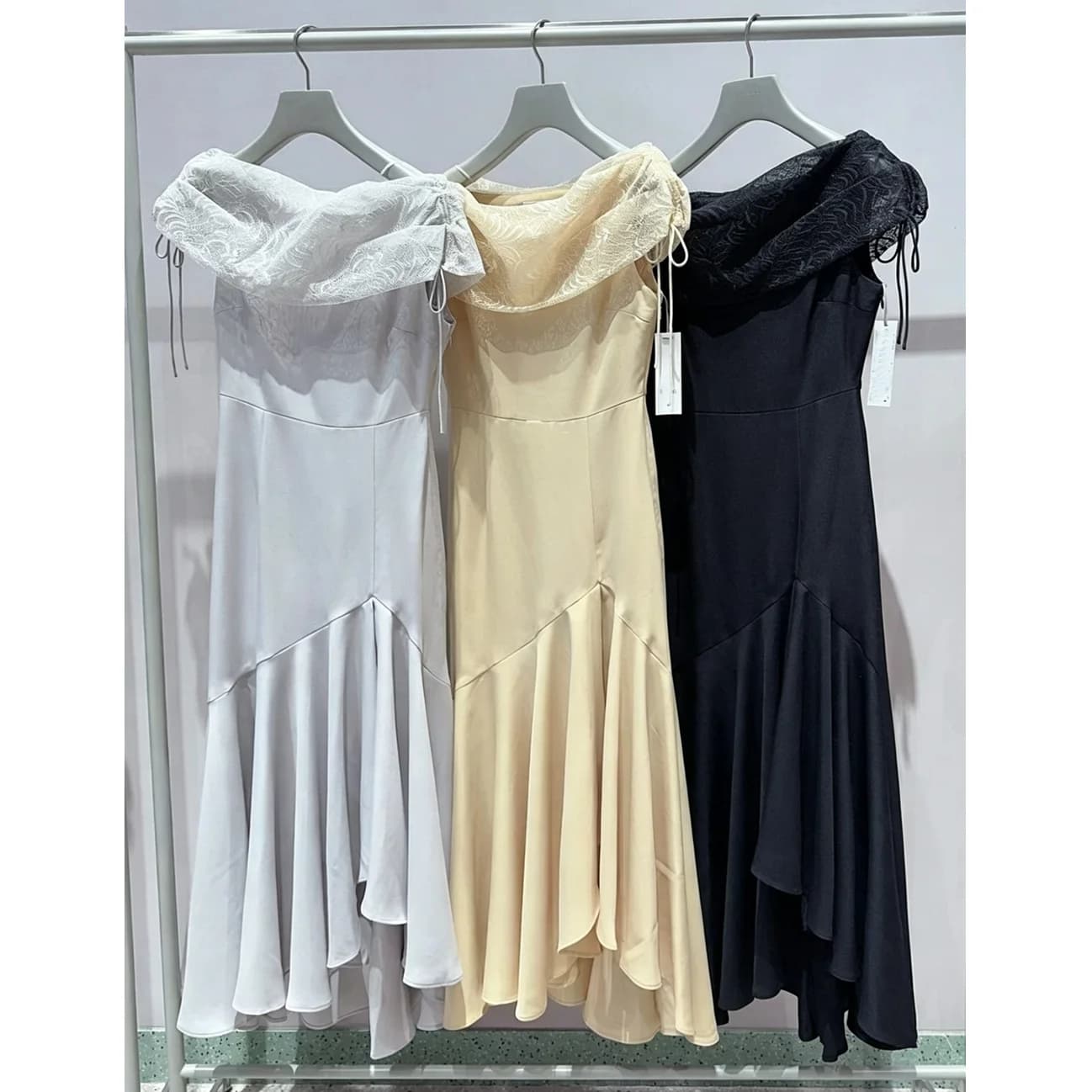 Goddess Style Soluble Lace One Shoulder Irregular Hem Fish Tail Skirt Dress High Waist A-Line Silhouette Short Sleeve Women's...