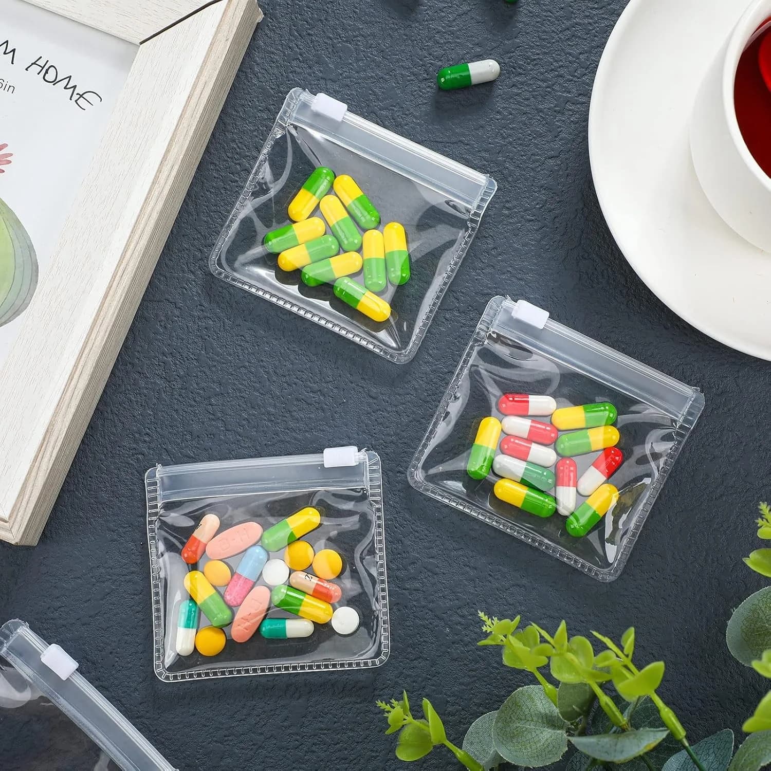 10 bag door pills with zipper, mini transparent plastic bags with sliding closure, without BPA for pills, vitamins, supplements, drugs, jewelry, crafts, small items - self-sealing, reusable, suitable for travel