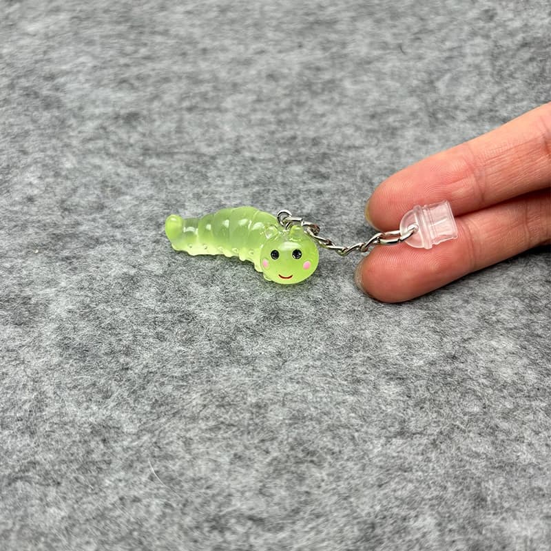 Simpatici e pratici Mini tappi antipolvere Caterpillar in resina per telefoni cellulari, tablet, accessori antipolvere, porte USB - C e Lightning