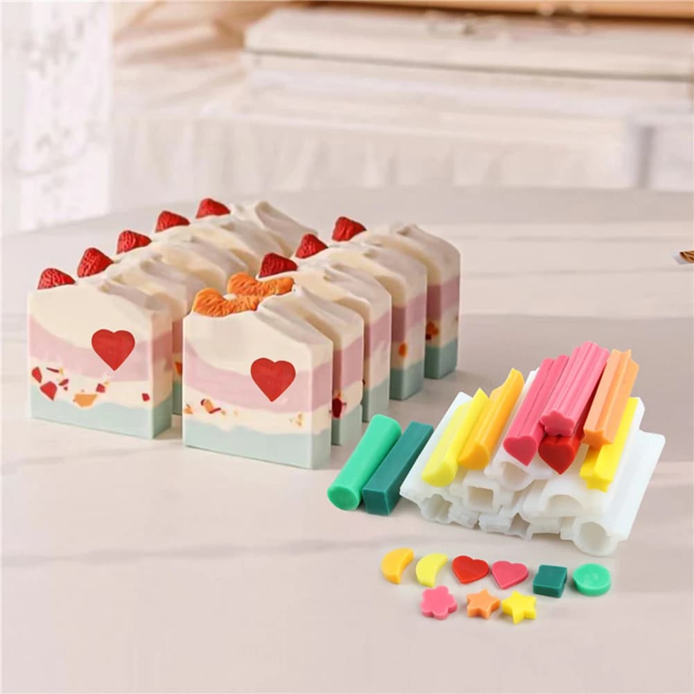 Stampi in Silicone per Sapone Fai-da-Te di Varie Forme: Rotondi, a Cuore, Tubolari, per Torte e Cioccolato, Strumenti Creativi per la Produzione Artigianale di Sapone