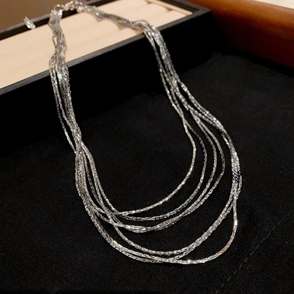 Collana a strati con nappe in rame, raffinata e alla moda, accessorio per abito, gioiello di lusso in metallo per feste ed eventi serali