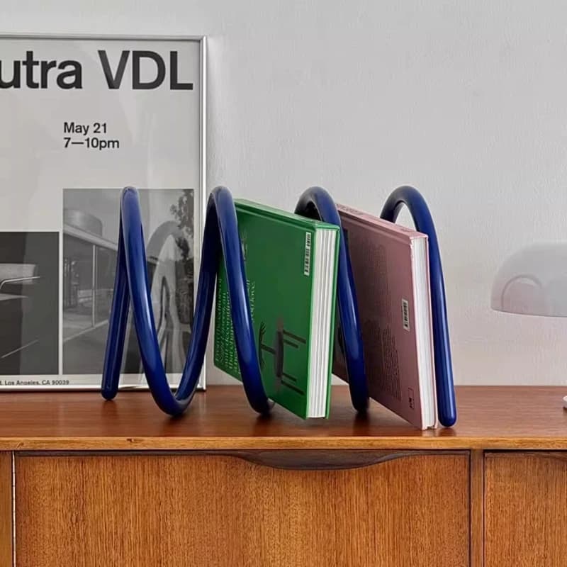 Porta Libri Girevole in Metallo Stile INS, Organizzatore da Scrivania con Molla, Espositore per Riviste per Casa e Ufficio