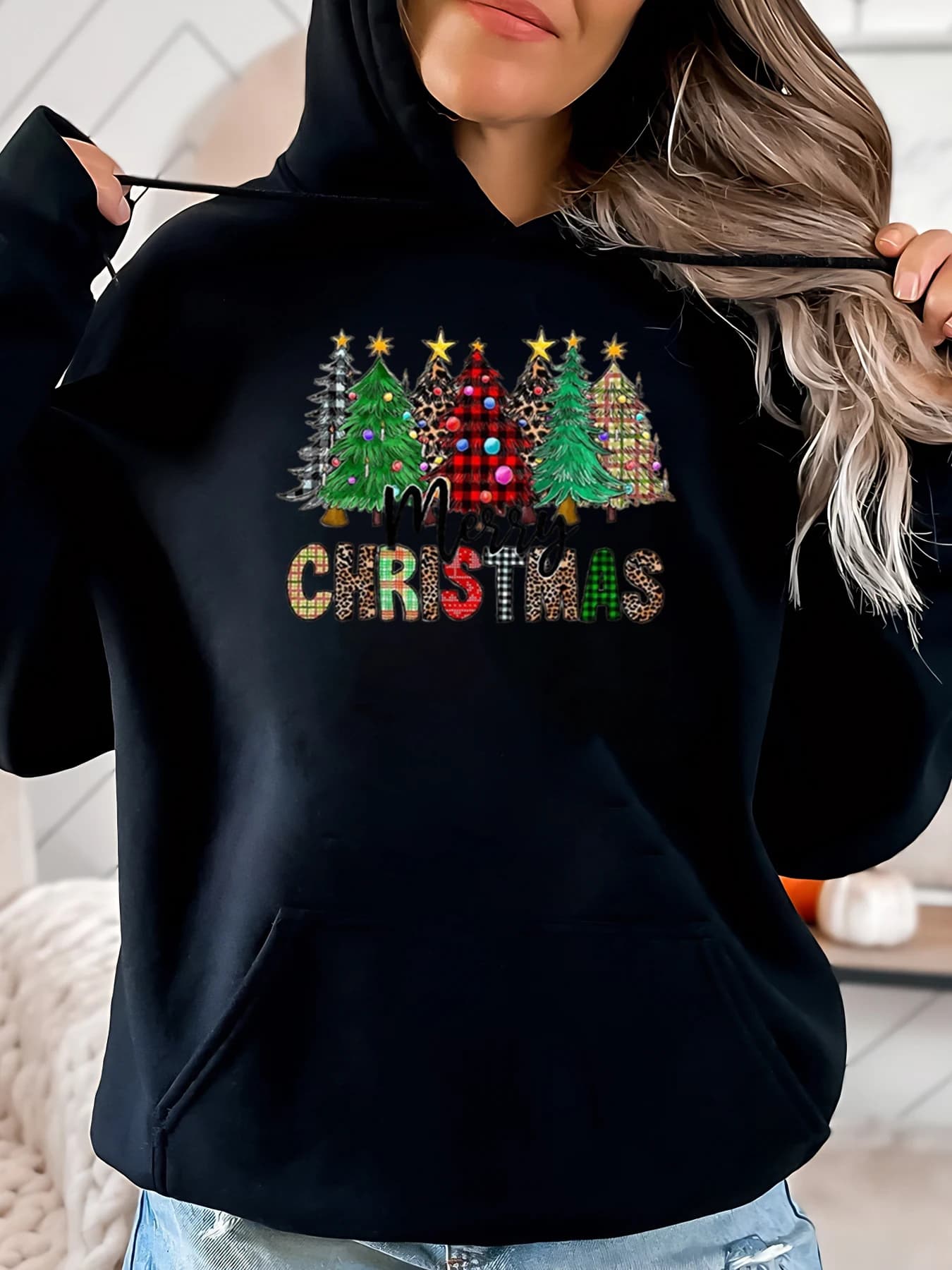 Hoodie with cheerful and bright Christmas tree print Women casual clothing for holidays Black Strong cuts