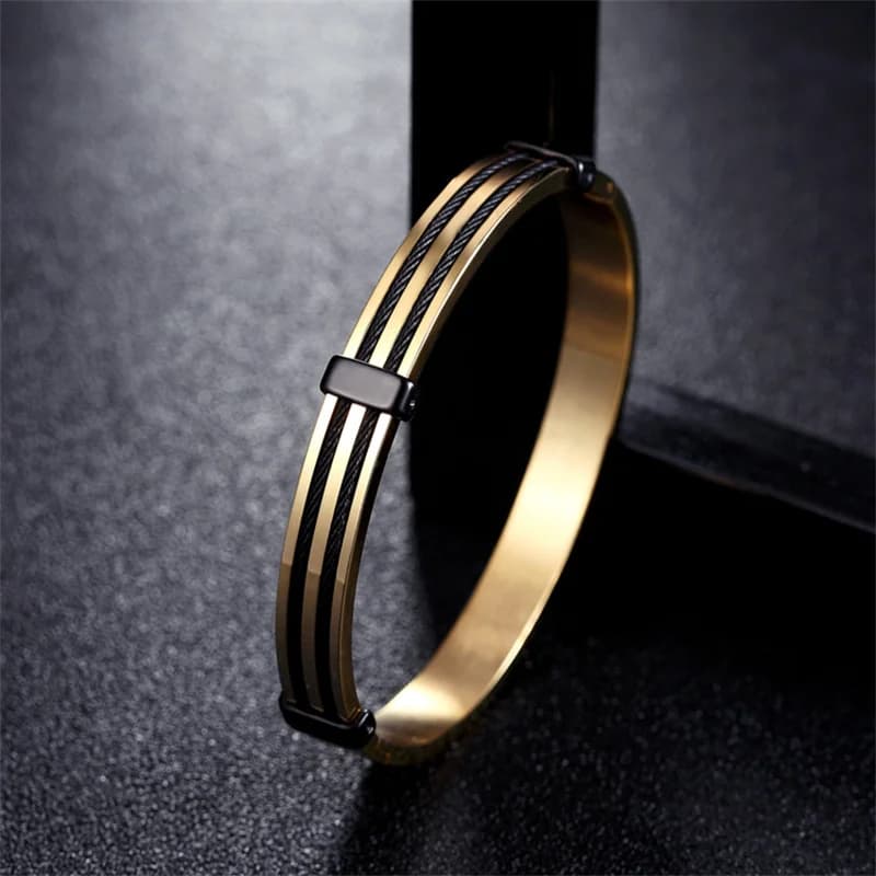 Classico bracciale in acciaio al titanio nero oro argento quattro colori filo metallico bracciali e braccialetti moda uomo braccialetto gioielli di tendenza