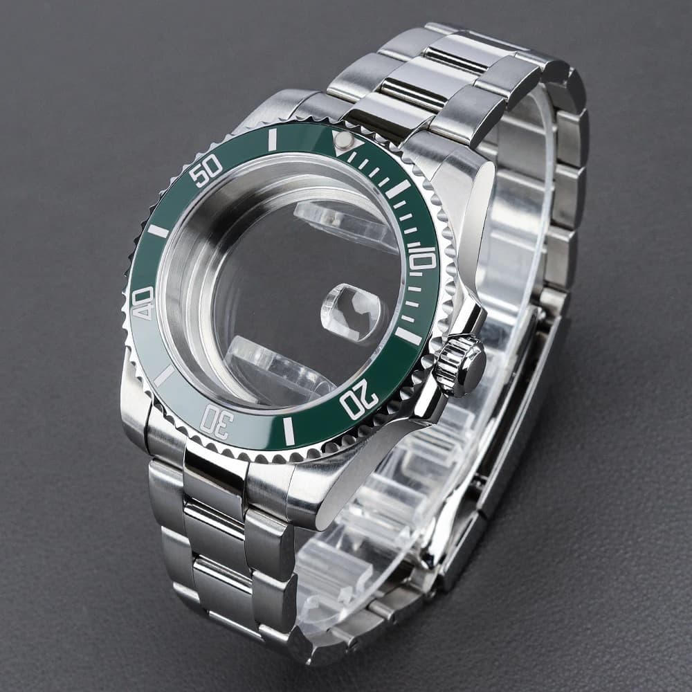 Kit cassa e cinturino per orologio da 40 mm con vetro zaffiro per YACHT GMT NH34 NH35 NH36 Miyota 8215 ETA2824 Movt, inserto in ceramica verde SUB per cassa dell'orologio