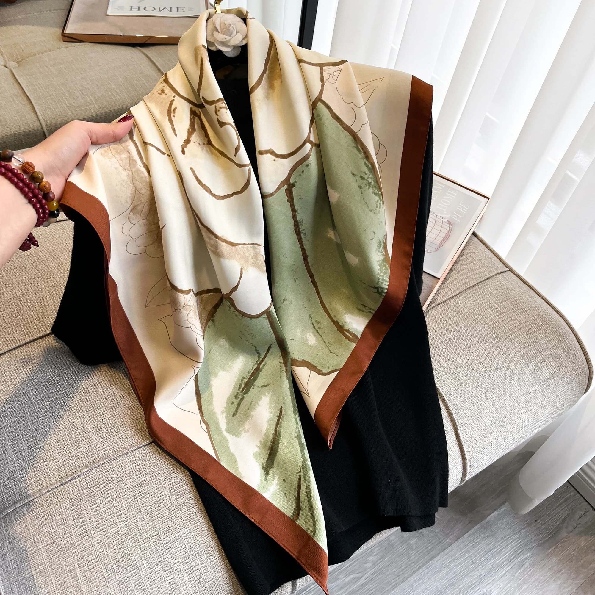Sciarpe da collo in Twill di seta moda donna fazzoletto da collo stampato floreale sciarpe grandi Hijab scialli quadrati avvolge sciarpa testa Bandana 90CM