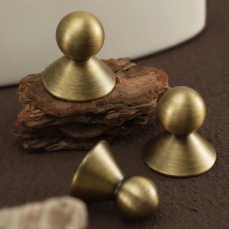 Manopole e maniglie in ottone vintage nordico per mobili Manopole e maniglie in stile bambola soleggiata in bronzo per cassetti, armadi, maniglie per armadietti da cucina