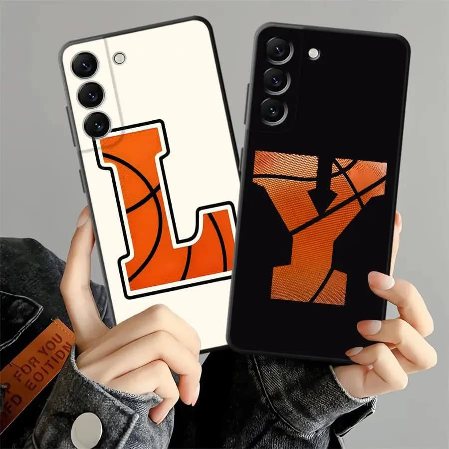 Cover per Samsung Galaxy A57 A15 A23 A06 A73 A55 A37 A52 A36 A53 A17 A25 A16 A13 A50 A12 A70 A41 con Design Basket e Lettera L