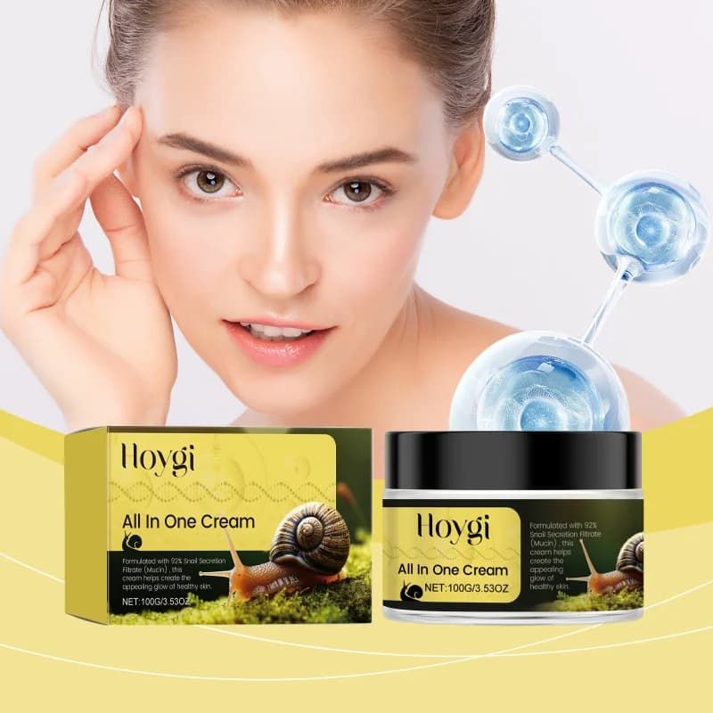 All-in-One Cream at the Essence of Lumaca - 100g with Jojoba Oil and Hyaluronic Acid, Deep Hydratation, Soothes Skin, Repair and Levigate Texture