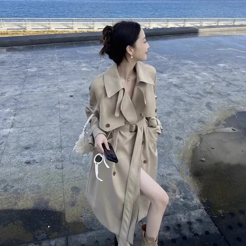Women's high-end wind jacket in the spring fall 2024 new article short coat and Hepburn style medium-length loose and slimming