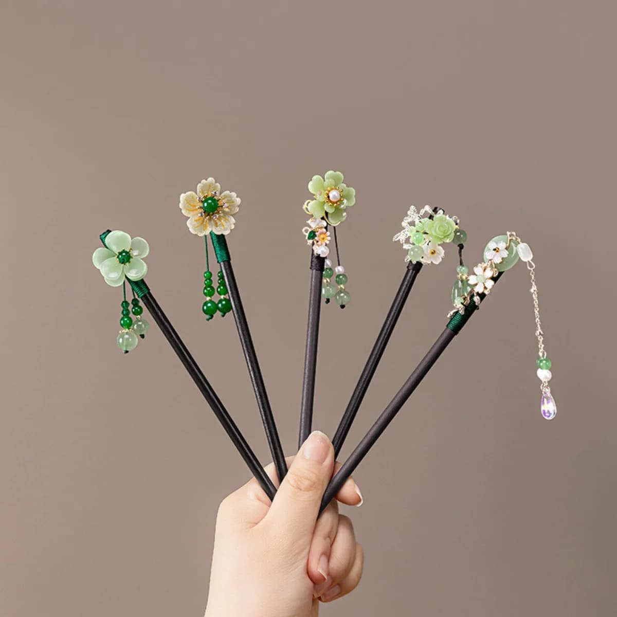 Elegante fiore nappa forcina piccola serie verde fresco bastoncino per capelli in legno per le donne accessori per capelli gioielli smalto fatti a mano