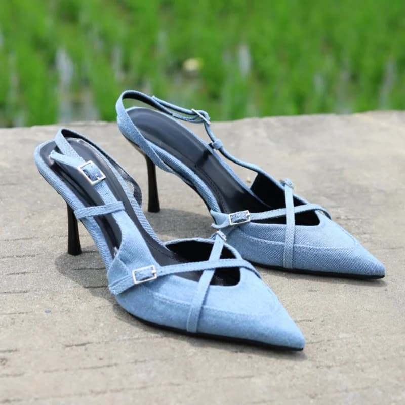 Sandali da Donna di Lusso con Tacco Alto Sottile e Punta Affusolata in Denim, con Fibbia, Nuovi Modelli Versatili da Designer