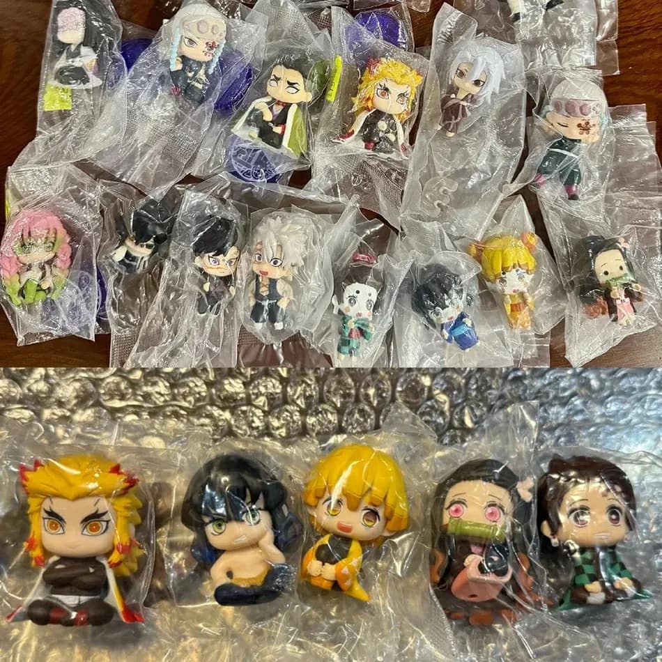 Set di 5 Statuette Versione Q Demon Slayer, Personaggi Seduti Tanjiro Nidouzi Inosuke Zenitsu, Action Figure, Modellini da Collezione
