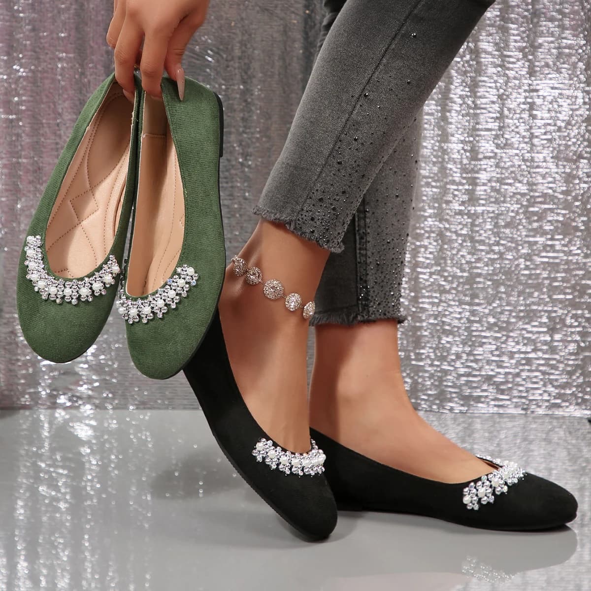 Spring/Autumn Women Low-Heel Round Head Crystal pearl flowers decoration soft sole Shoes Fashion Velvet Surface banquet loafers