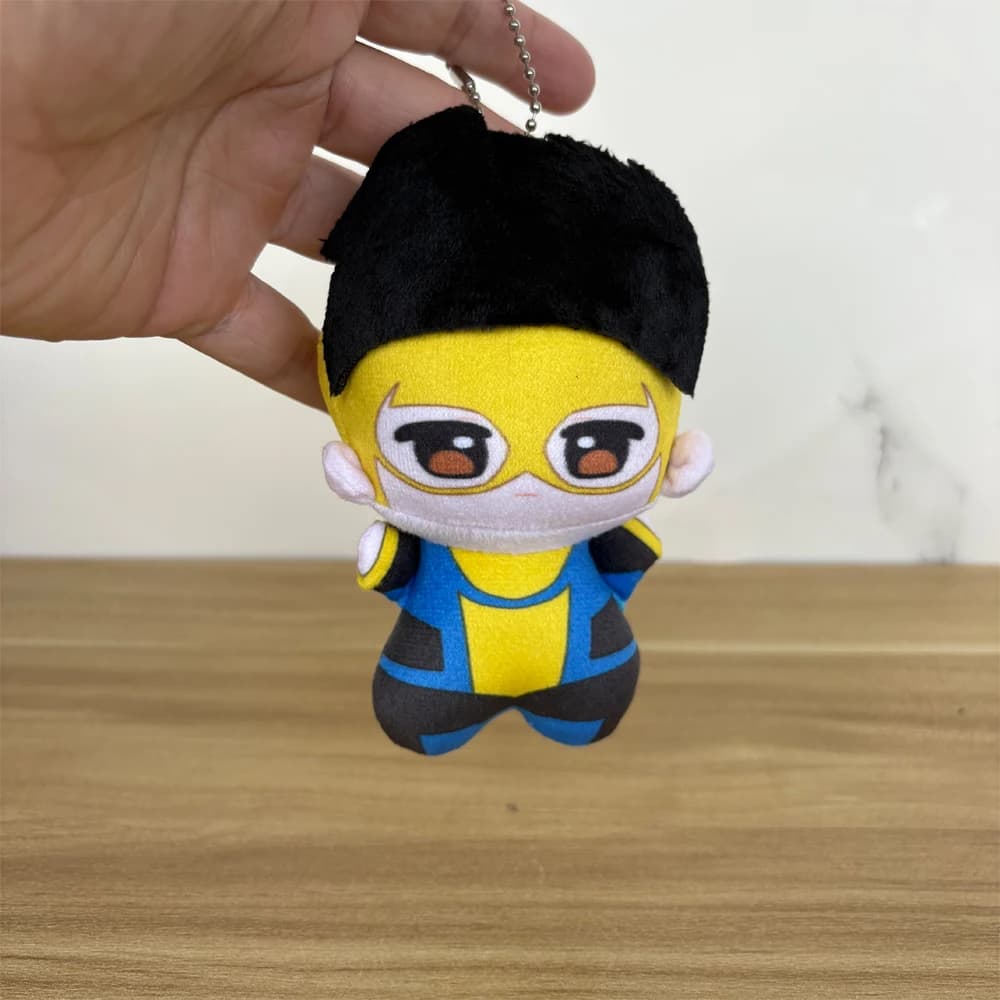 Fantastico Portachiavi Borsa Peluche Personaggio Anime Invincibile Mark Grayson da 10 cm, Simpatico Giocattolo di Peluche Imbottito, Ciondolo Decorativo