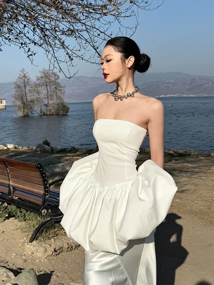 Bustier Bianco con Fiori a Bocciolo, Gonna Corta Voluminosa, Gonna a Coda di Pesce con Copertura Glutei e Vita Stretta, Base per Abiti da Sera e Compleanno