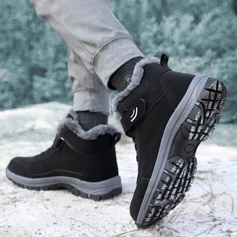 Stivali da neve da uomo Stivali invernali alti impermeabili Scarpe di cotone per uomo Sneakers casual Scarpe da trekking per anziani Scarpe calde Zapatillas Hombre