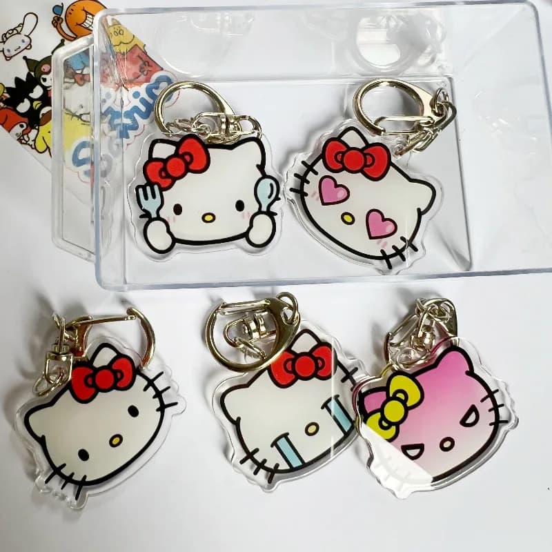 Sanrio Hello Kitty Cartoon Portachiavi Anime Action Figures Simpatici giocattoli Auto Chiavi Zaino Decorazione Modelli Regali di compleanno per bambini