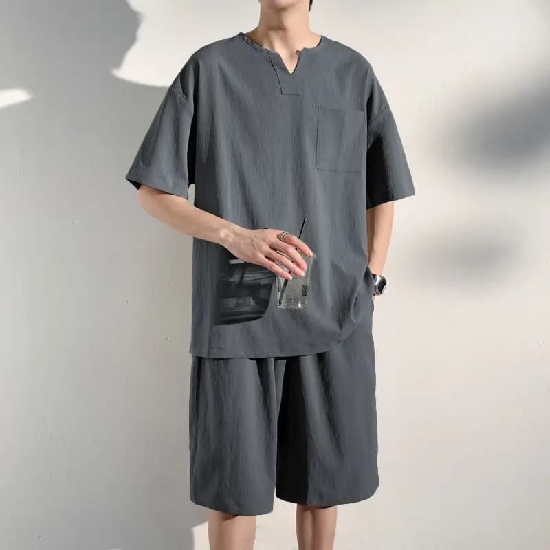 Complete Casual Summer 2026 Men's Plus Size, Chinese Hong Kong Style, with V-shirts and Pants