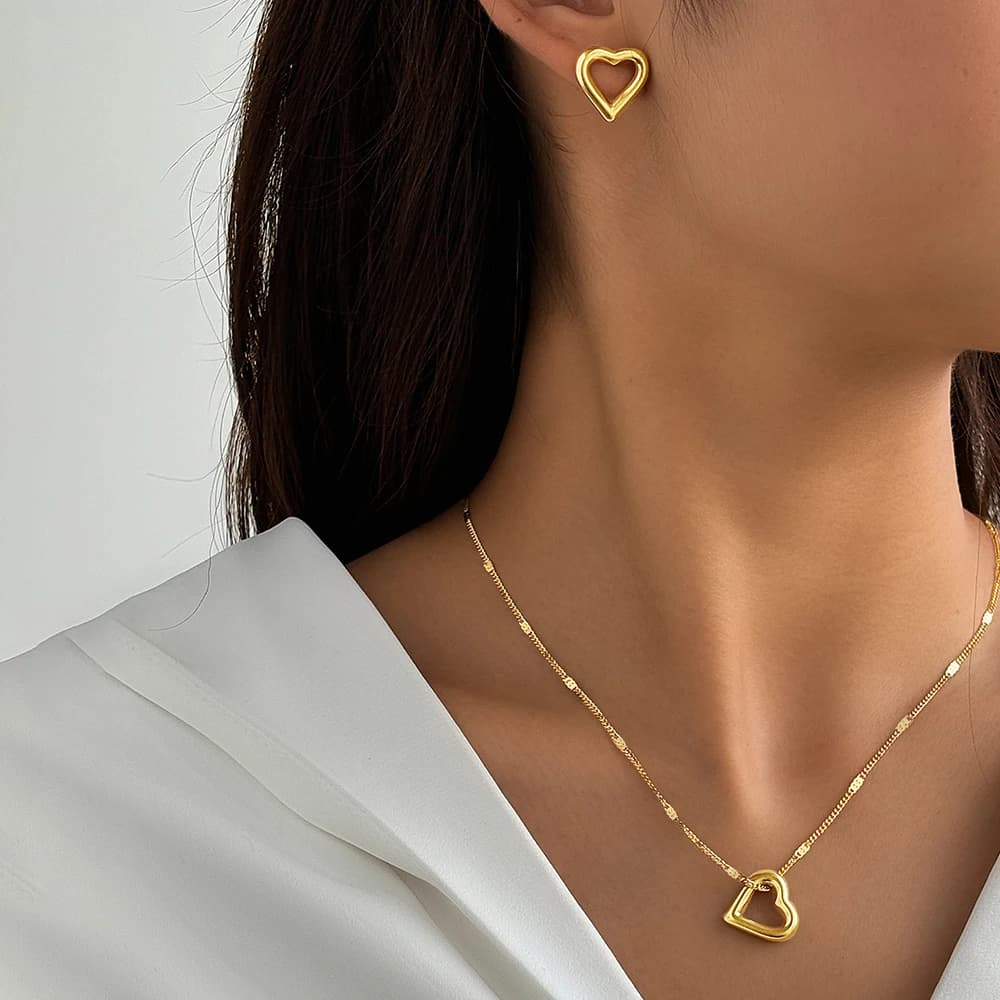 Set di gioielli in acciaio inossidabile woiwoi, collana e orecchini con nuovo ciondolo romantico a forma di cuore, set di gioielli minimalisti da donna, idea regalo