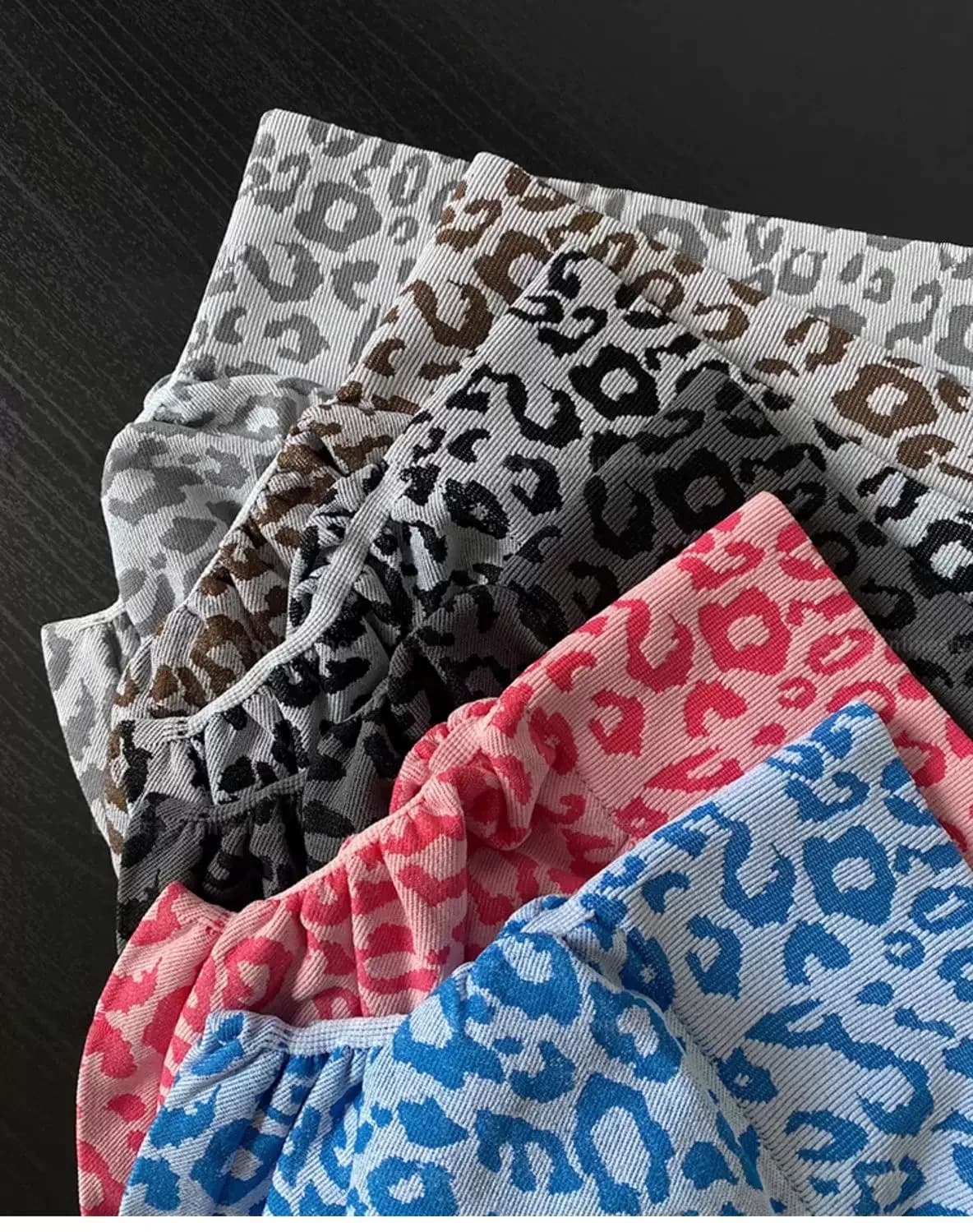 Pantaloncini Yoga Donna Senza Cuciture Stampa Leopardata - Vita Alta Effetto Push-Up e Aderenti per Fitness