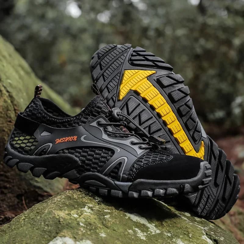 MAIJION Men's Professional Water Shoes Non-slip Water Shoes in Mountain Trekking Shoes Lightweight Water Sports Gymnastics from Fast Drying Beach