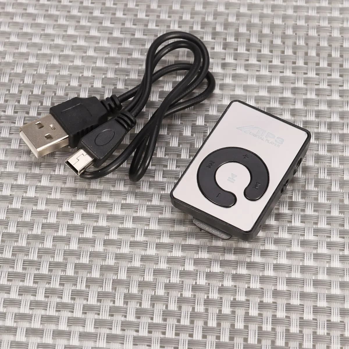 Mini Lettore MP3 Portatile con Clip, Supporto Musicale, Ricarica USB, Funzione Specchio, Nero
