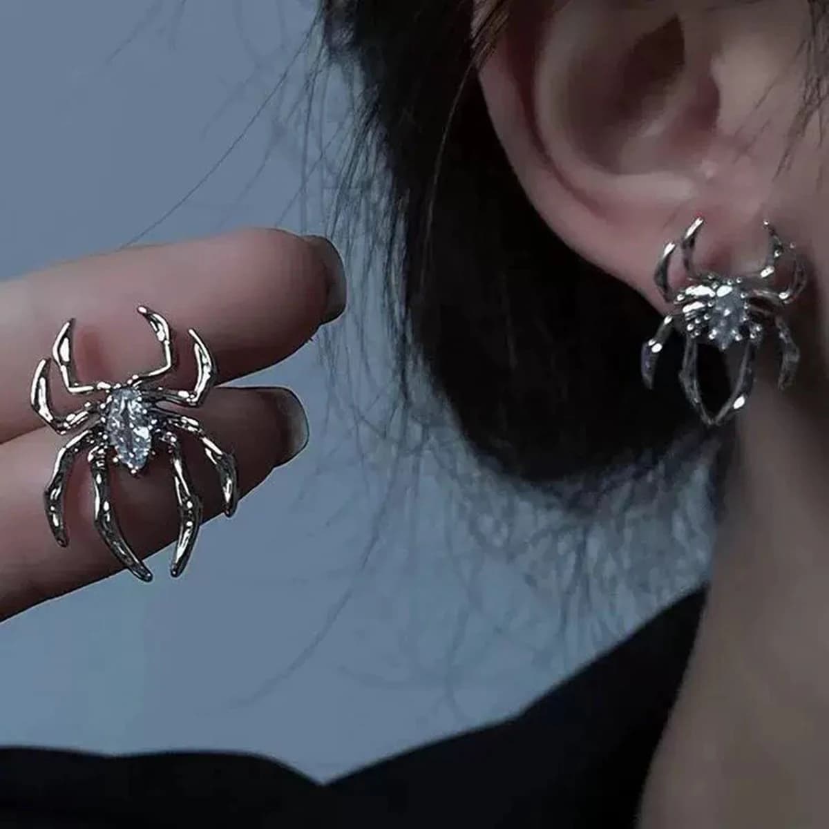 Y2K Style Spider Zircon Earrings Silver Gothic Stud Earrings for Women Halloween Cosplay Jewelry