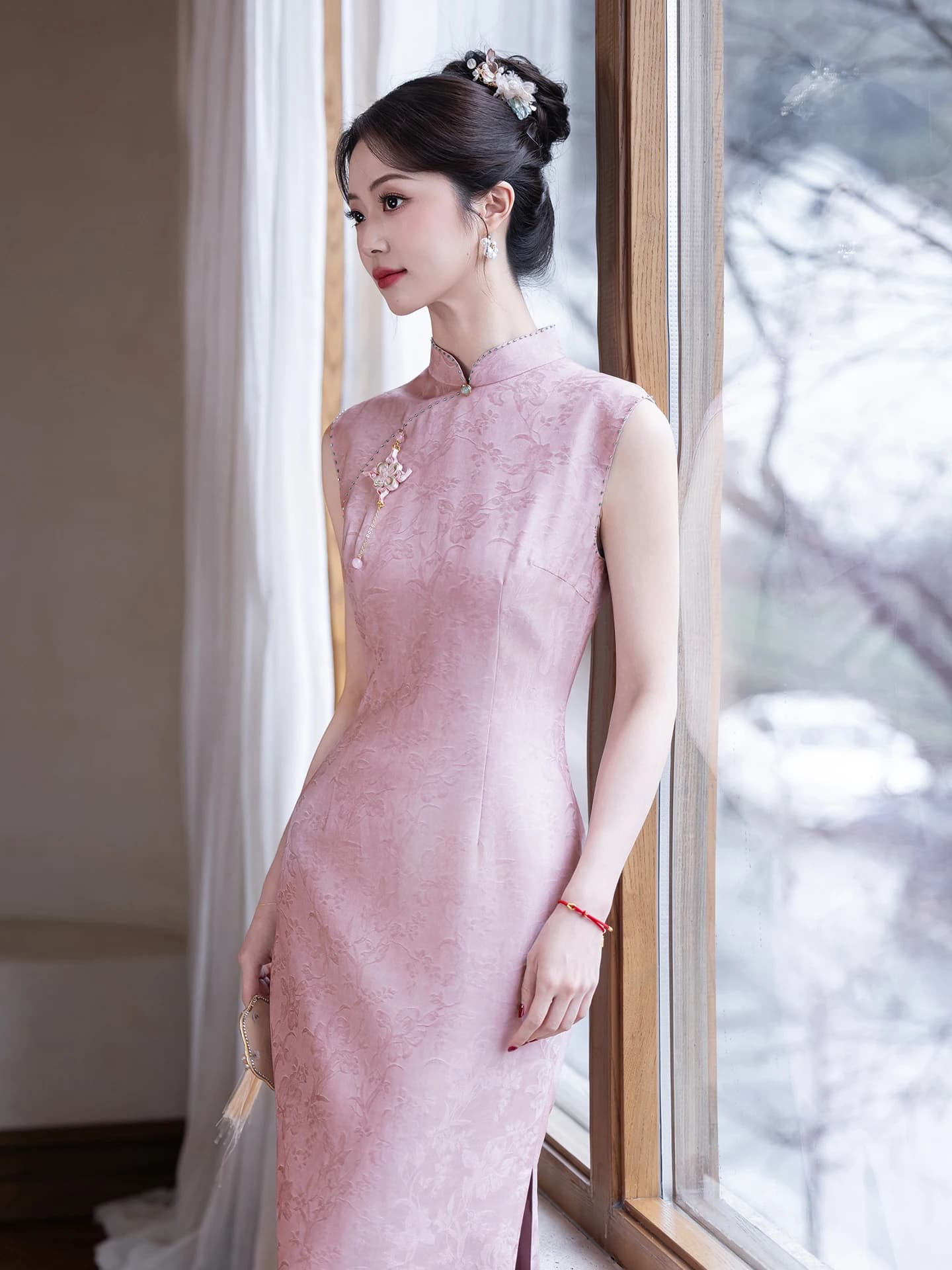 Abito da sposa rosa fatto a mano in stile cinese, nuova versione 2026, elegante e raffinato, per la cerimonia di ritorno a casa della sposa, lungo e adatto per tutti i giorni.