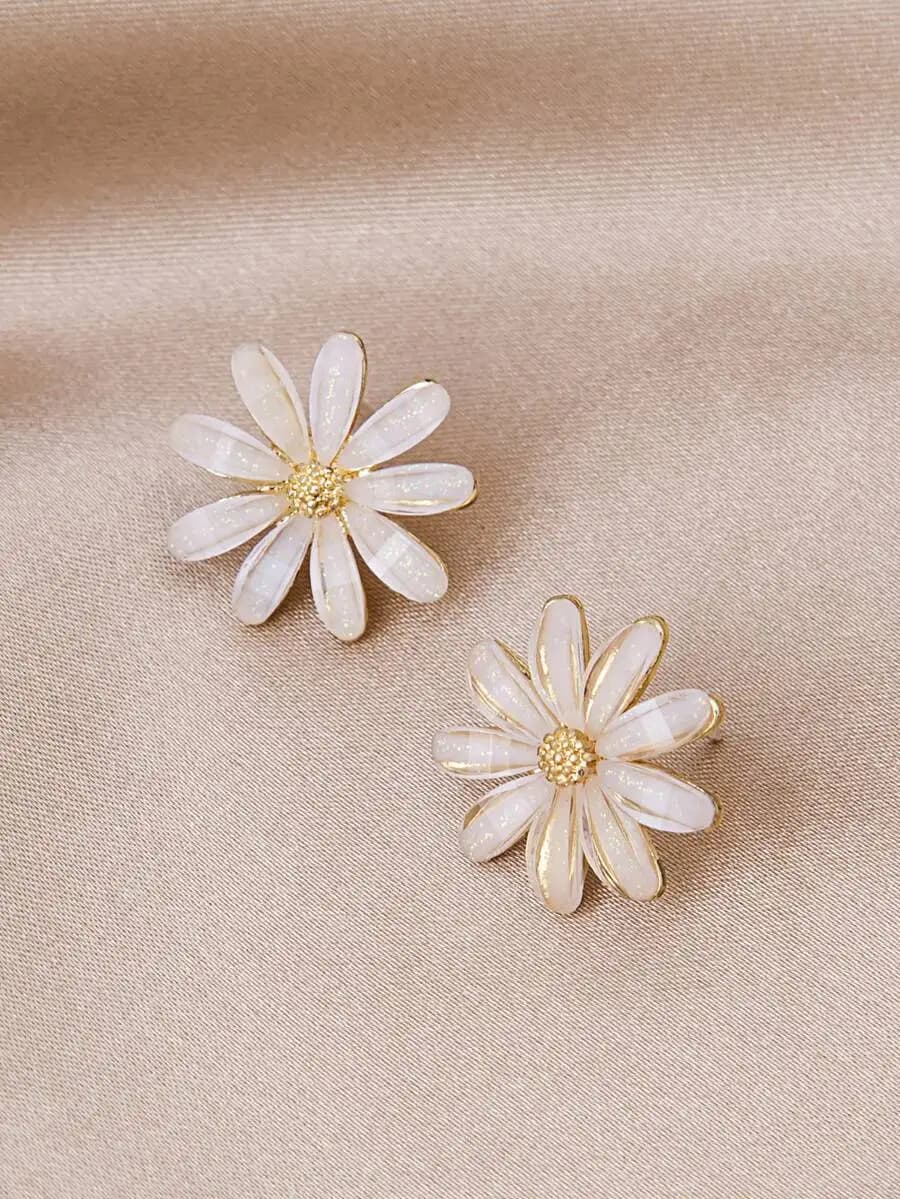 Flower-shaped stud earrings for Valentine’s Day gift ideal for romantic occasions and special celebrations