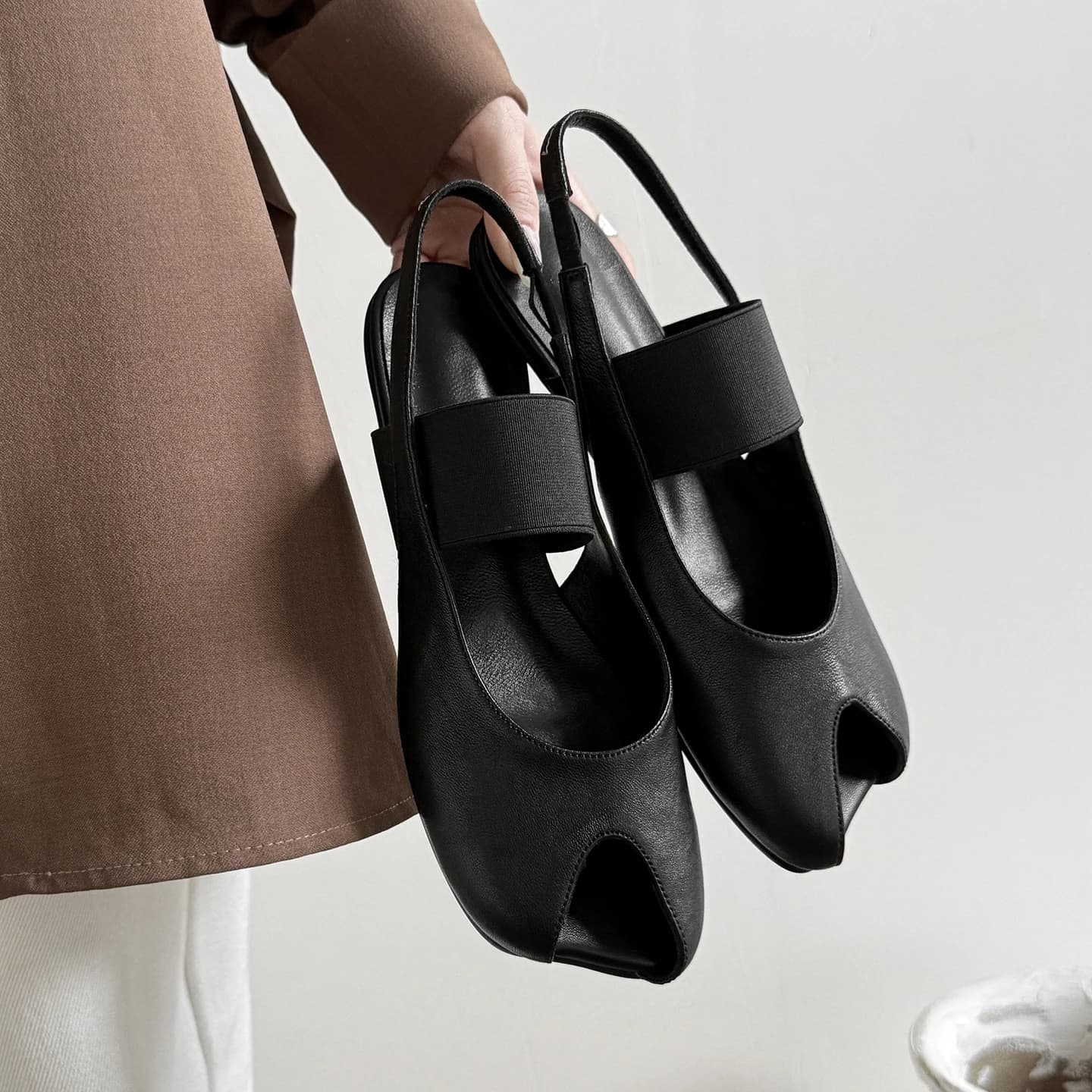 2026 new summer women sandals natural leather 22-24.5cm sheepskin open toe elastic band back-strap low heel women shoes fashion
