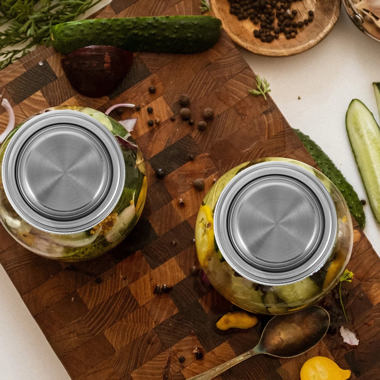4 Pezzi Coperchi Shaker in Acciaio Inossidabile per Barattoli Mason a Bocca Regolare, per Cocktail, Spezie, Farina, Zucchero, Coperchi Shaker per Barattoli per Mantenere la Freschezza