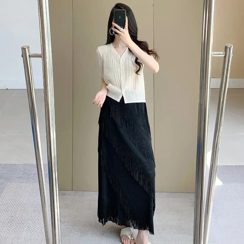 T-shirt plissettata Miyake 2026, nuova collezione estiva, elegante giacca a maniche corte da donna, top casual semplice e leggero elasticizzato