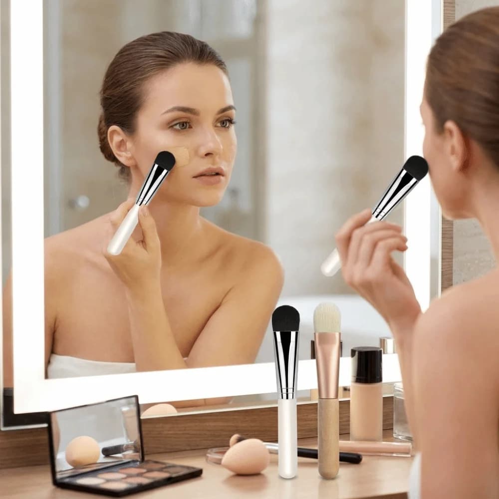 Pennello per Trucco Portatile con Manico in Legno, Pennello per Fondotinta Morbido e Denso, Pennello Piatto Delicato sulla Pelle per Contorno, Applicazione di Bellezza