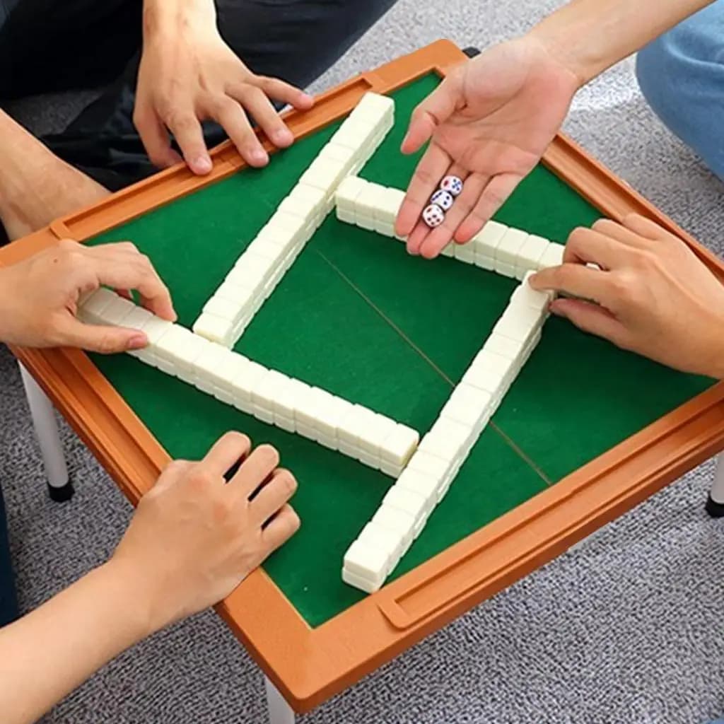 Resin Mahjong Tile Set Mini Portable Game Board with Case for Family Home Club Outdoor Entertainment