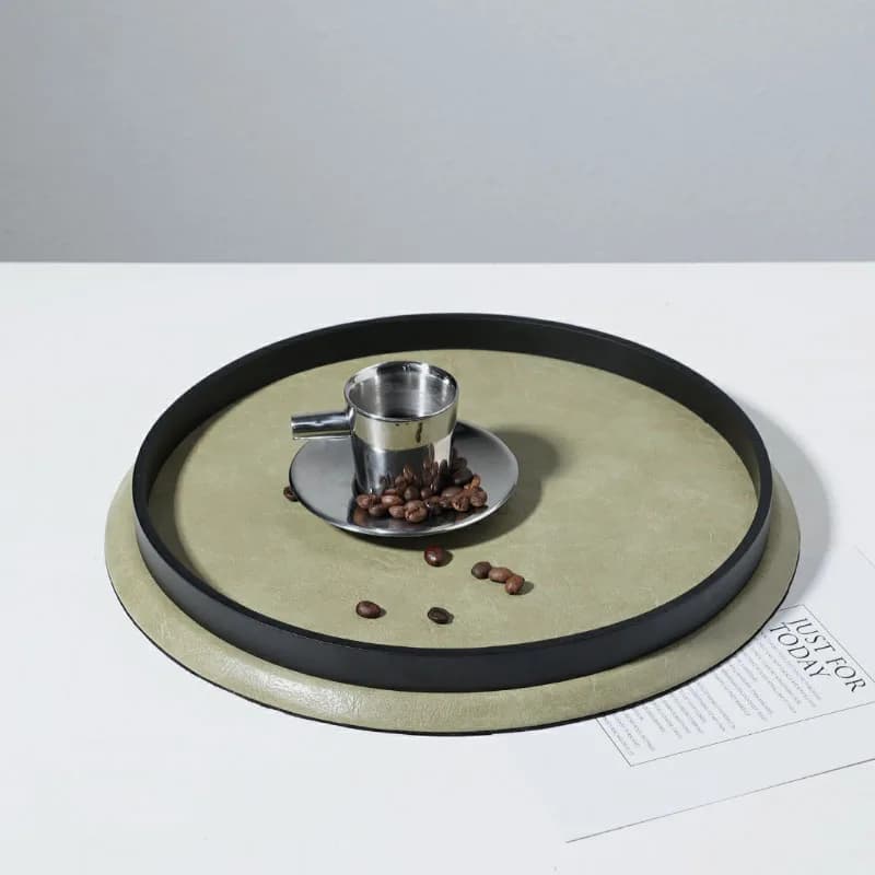Anello moderno in metallo nero circondato da vassoio rotondo in pelle Tavolino da salotto Snack di frutta secca Vassoio da esposizione Ornamenti