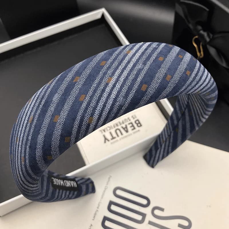 New color blocking striped headband for women with a high-end temperament and high skull top temperament, versatile hair clip