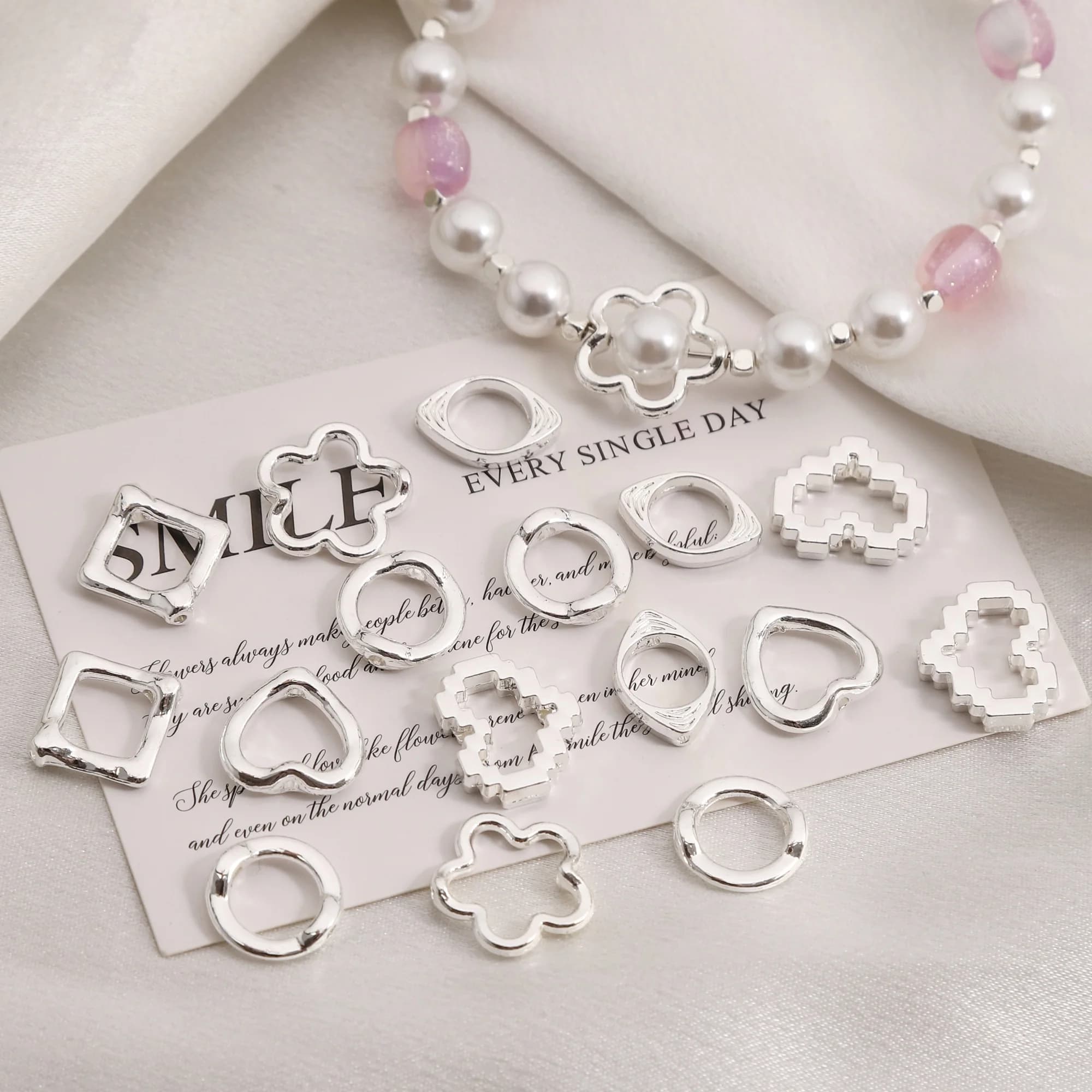 1 Pezzo Ciondolo a Forma di Cuore Vuoto in Lega Placcata Argento con Diamante Rotondo e Occhio di Allah, per Creazione Gioielli Fai da Te, Collane, Bracciali, Orecchini