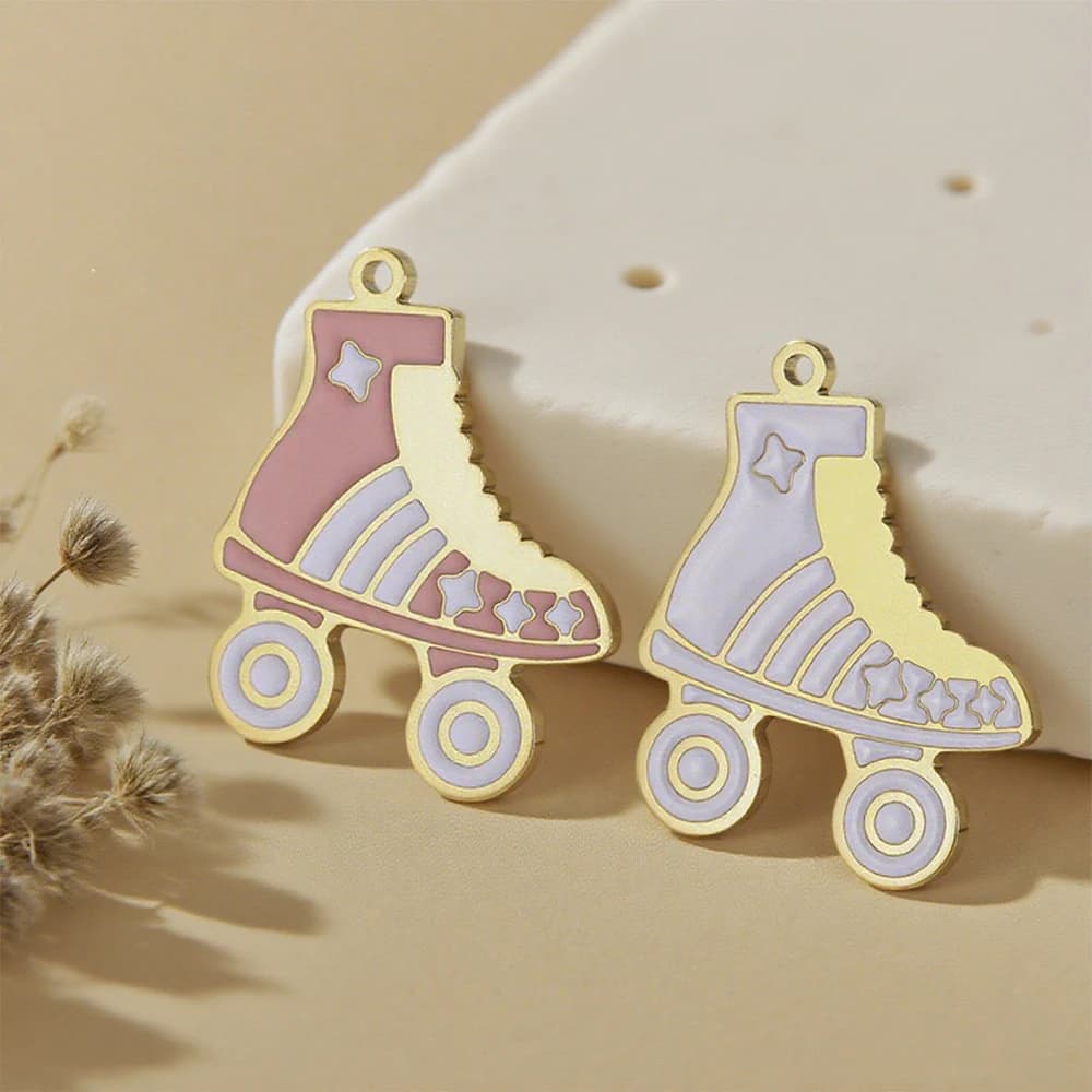 EUEAVAN 1pc smalto scarpe da pattinaggio a rotelle ciondolo per collana pattini da ghiaccio sport ciondoli in acciaio inossidabile creazione di gioielli accessori