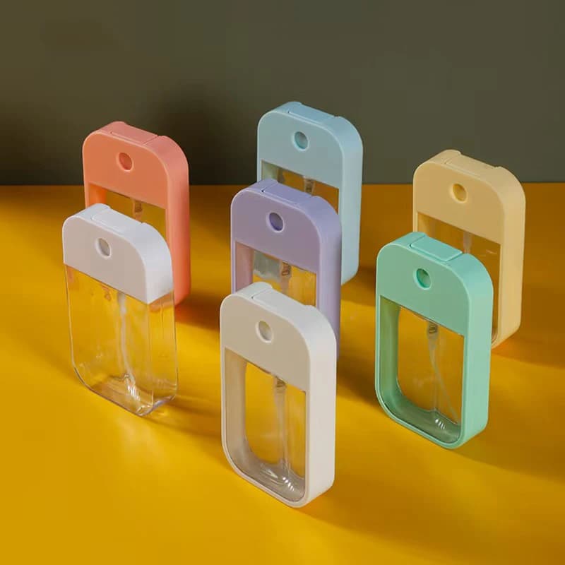 10Pcs/Lot 45ml Plastic Card Bottle Perfume White Pink Blue 45ml Water Mist Spray Bottle for Hand Sanitizer Oral Spray Sprayer