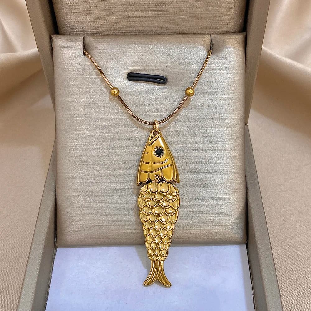 New Stainless Steel Ocean Fish Pendant Necklace For Women Fashion Movable Waterproof Collarbone Choker Accessories Jewelry
