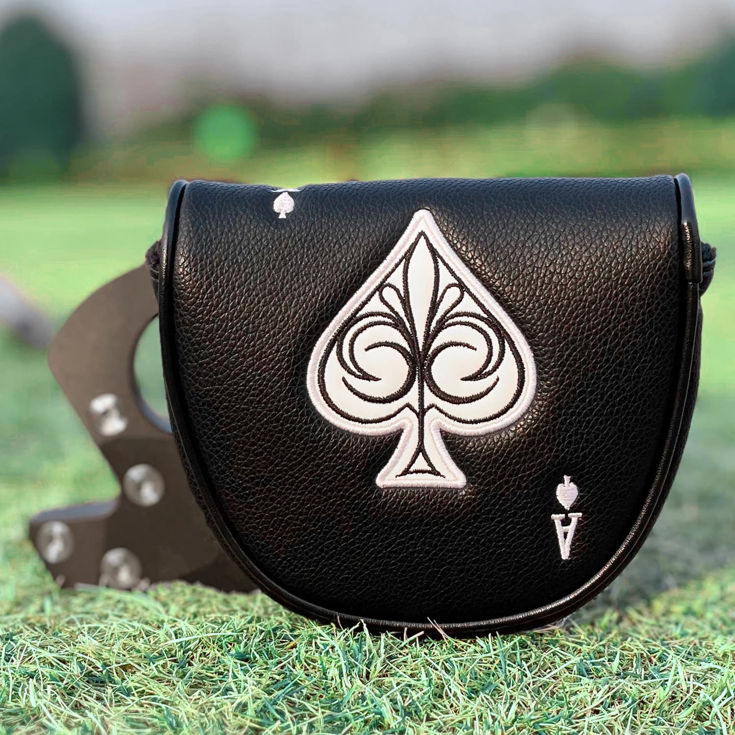 1pc Spade Design Style Club Head Cover, Golf Putter Club Head Cover, Golf Blade Putter Head Cover, Half Circle Putter Head Cover